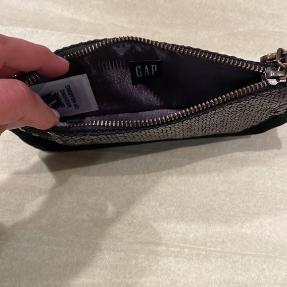 Very straightforward simple black sequin clutch by Gap 8 x 4” with top zip - Picture 2 of 2